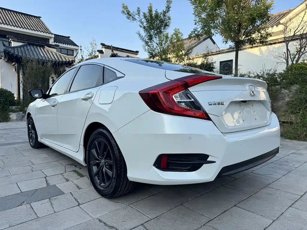 Honda Civic — миниатюра 11