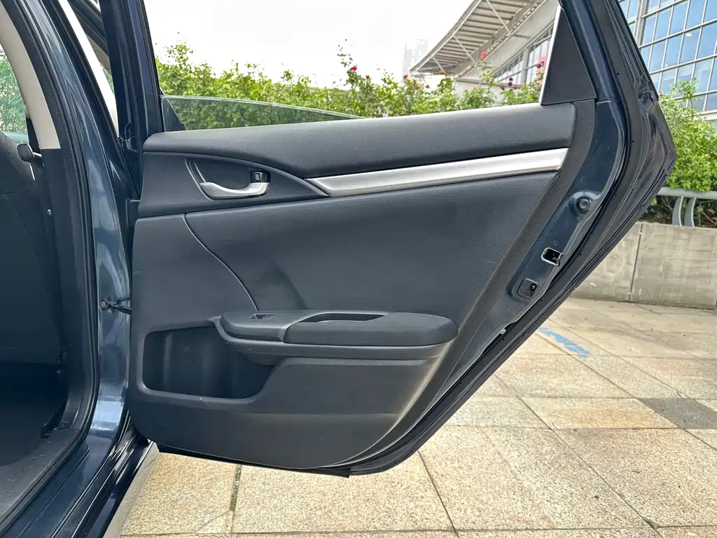 Honda Civic — миниатюра 23