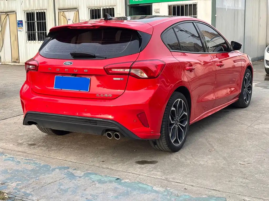 Ford Focus — миниатюра 4