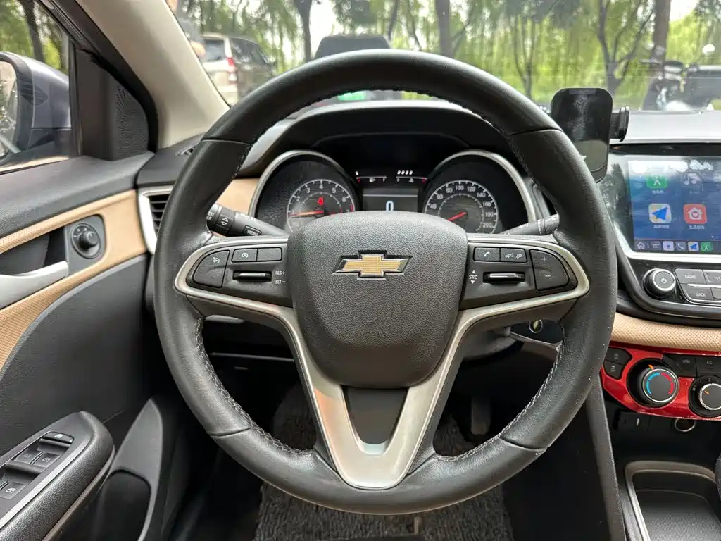 Chevrolet Monza — миниатюра 16