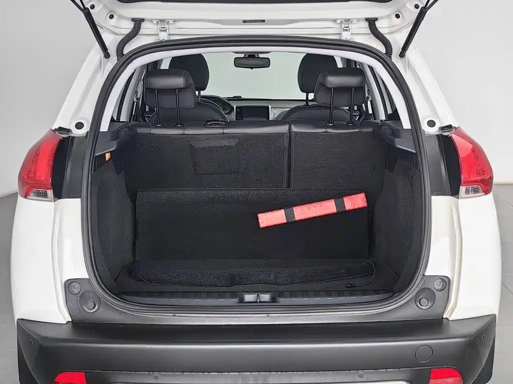 Peugeot 2008 — миниатюра 16