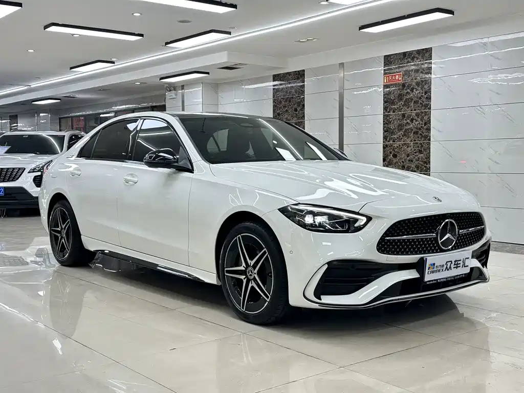 Mercedes-Benz C-Class — миниатюра 3