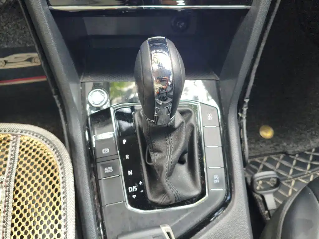 Volkswagen Tharu — миниатюра 10