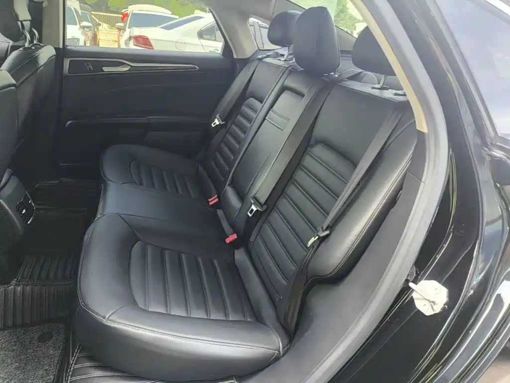 Ford Mondeo — миниатюра 17