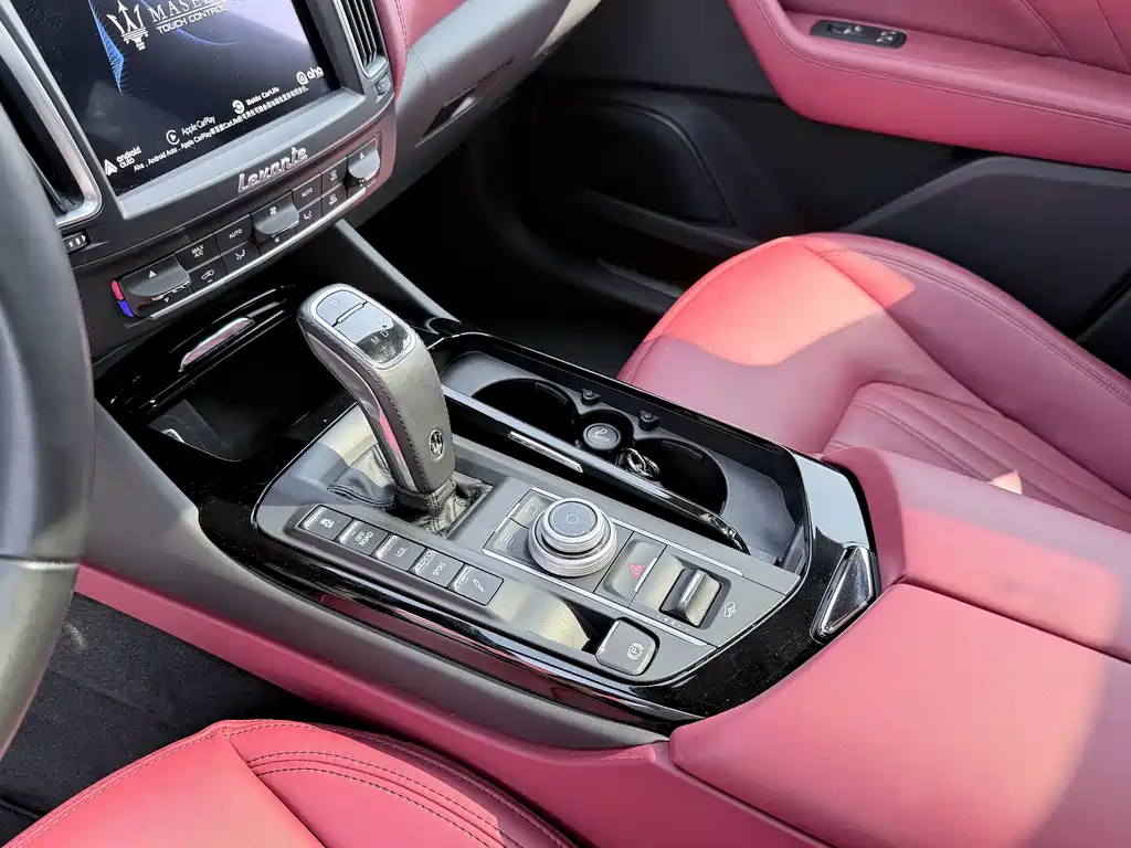 Maserati Levante — миниатюра 5