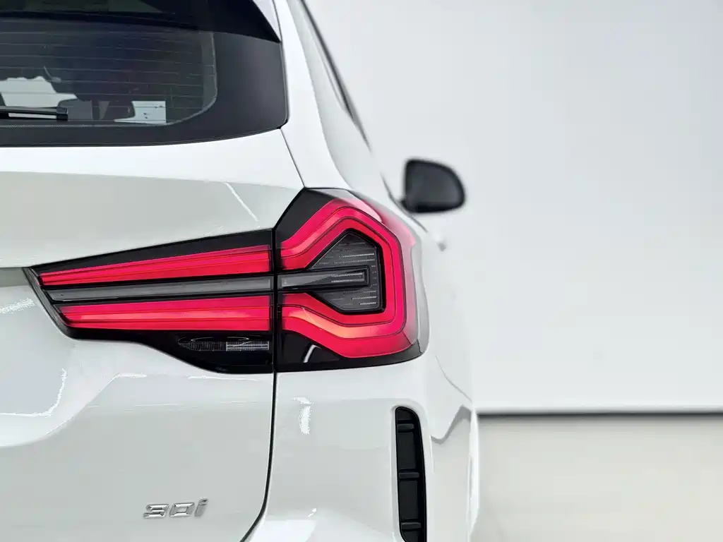 BMW X3 — миниатюра 11