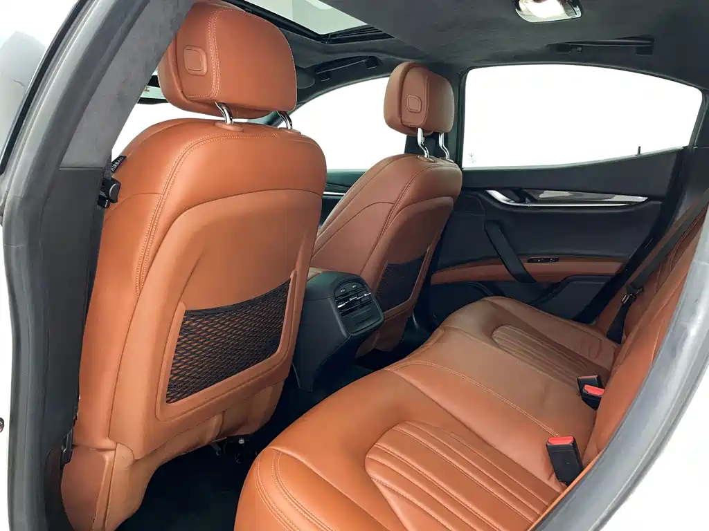 Maserati Ghibli — миниатюра 22