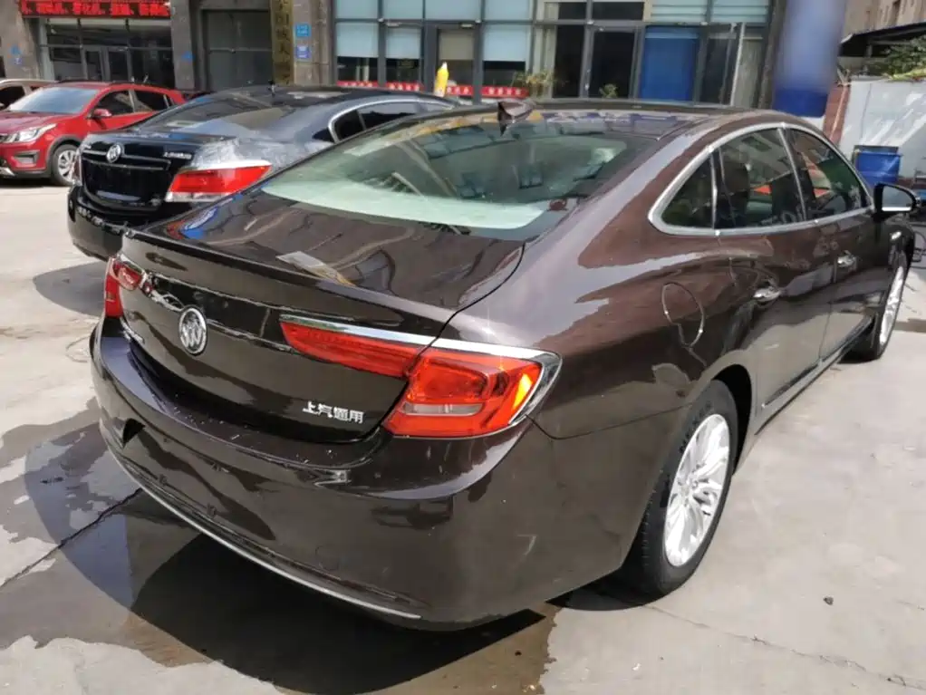 Buick LaCrosse — миниатюра 7