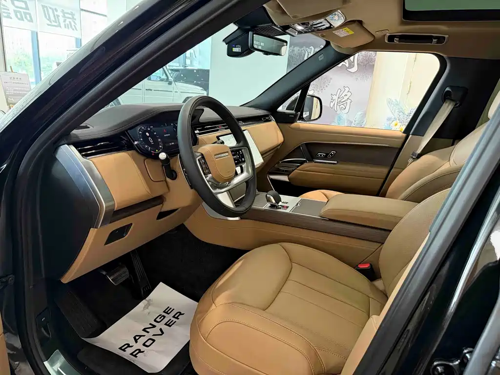 Land Rover Range Rover 2026 3.0 L6 400PS HSE