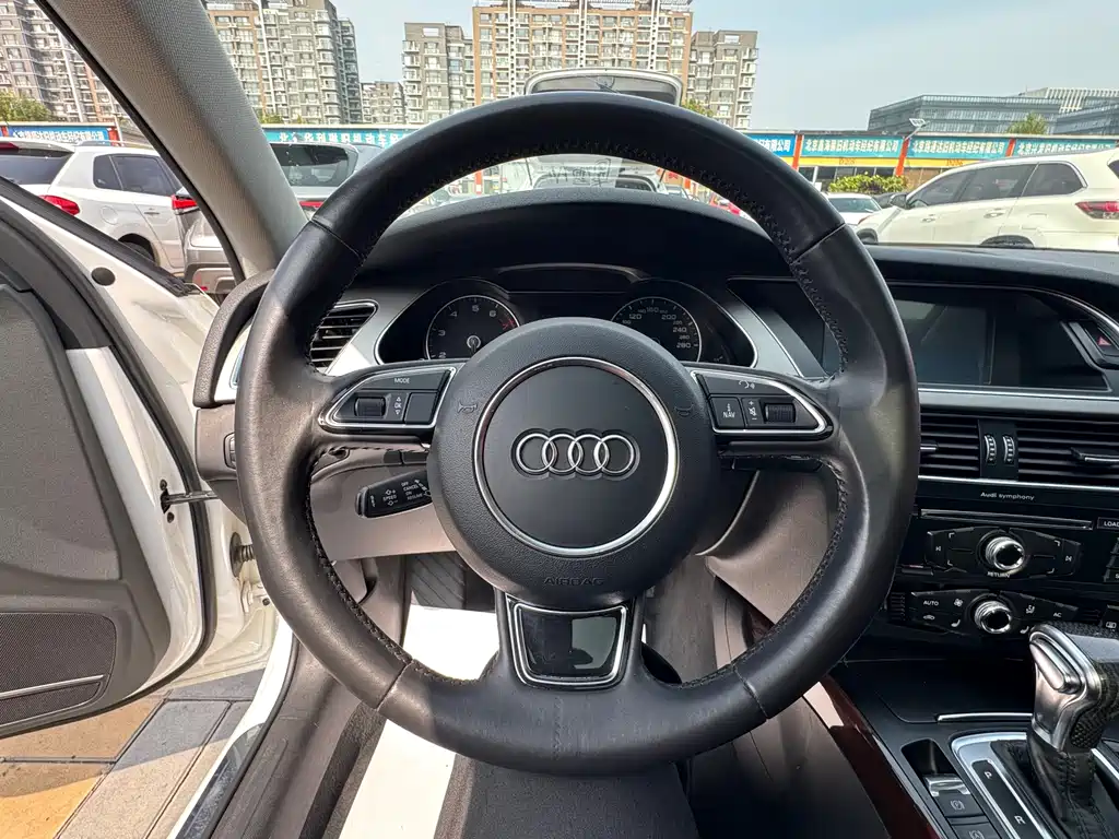 Audi A4L — миниатюра 5