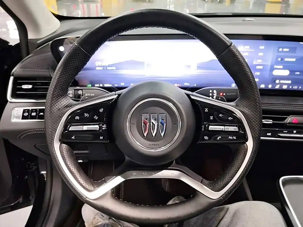Buick LaCrosse — миниатюра 11