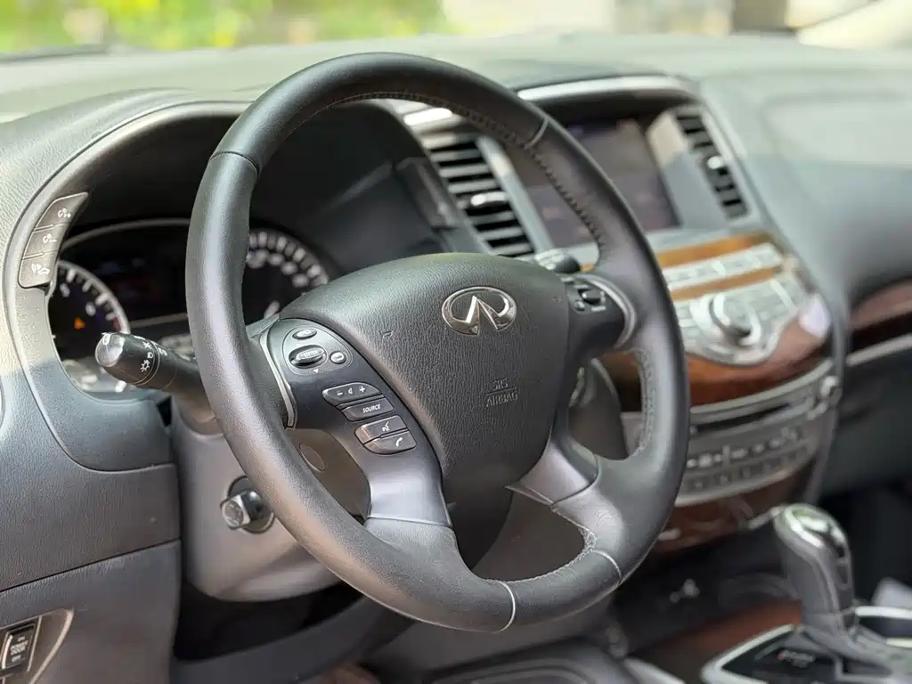 Infiniti QX60 (Import) — миниатюра 5
