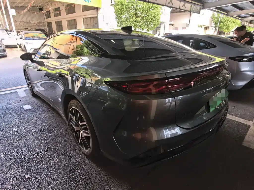 BYD Han L — миниатюра 13