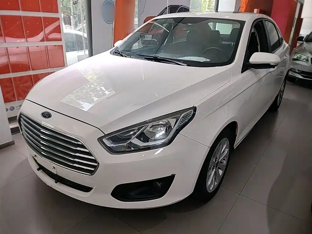 Купить Ford Escort