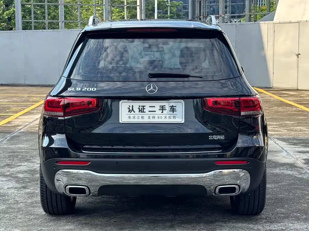 Mercedes-Benz GLB — миниатюра 10