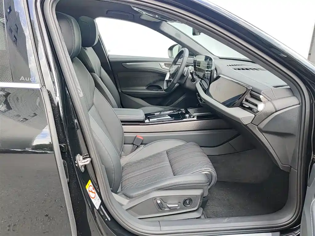Audi A6L — миниатюра 13