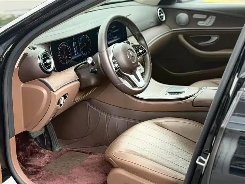 Mercedes-Benz E-Class E 2020 E 300 L Fashion