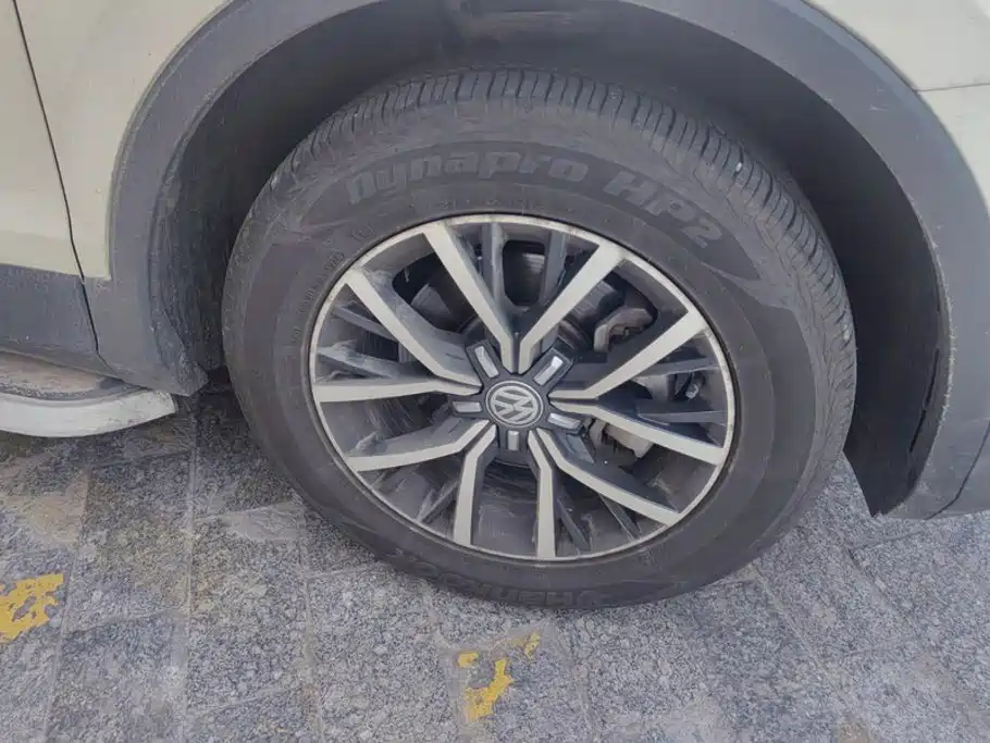 Volkswagen Tiguan L — миниатюра 6