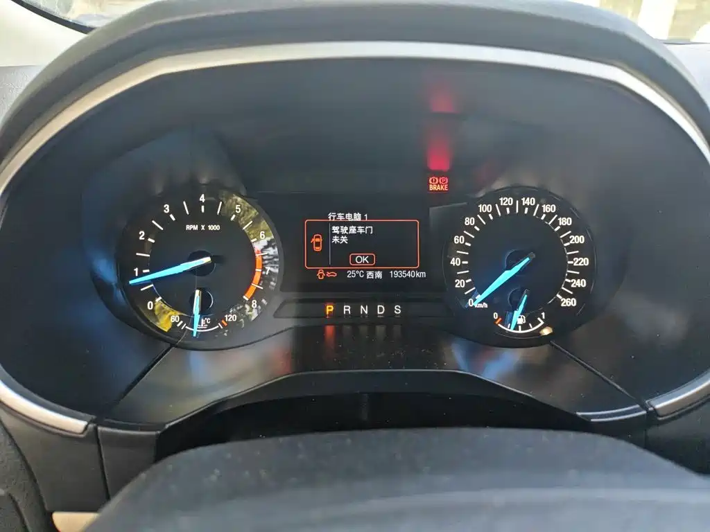 Ford Edge — миниатюра 7