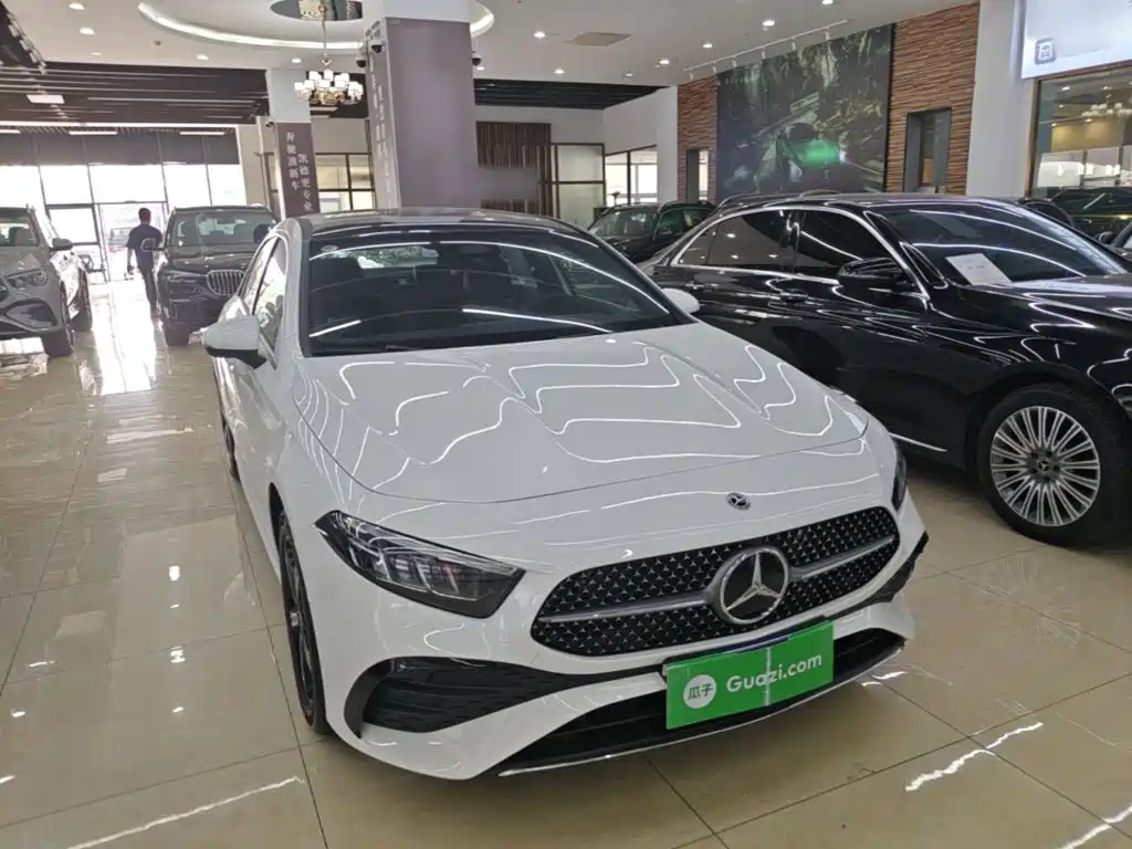 Mercedes-Benz A-Class A 2025 A 200 L Fashion