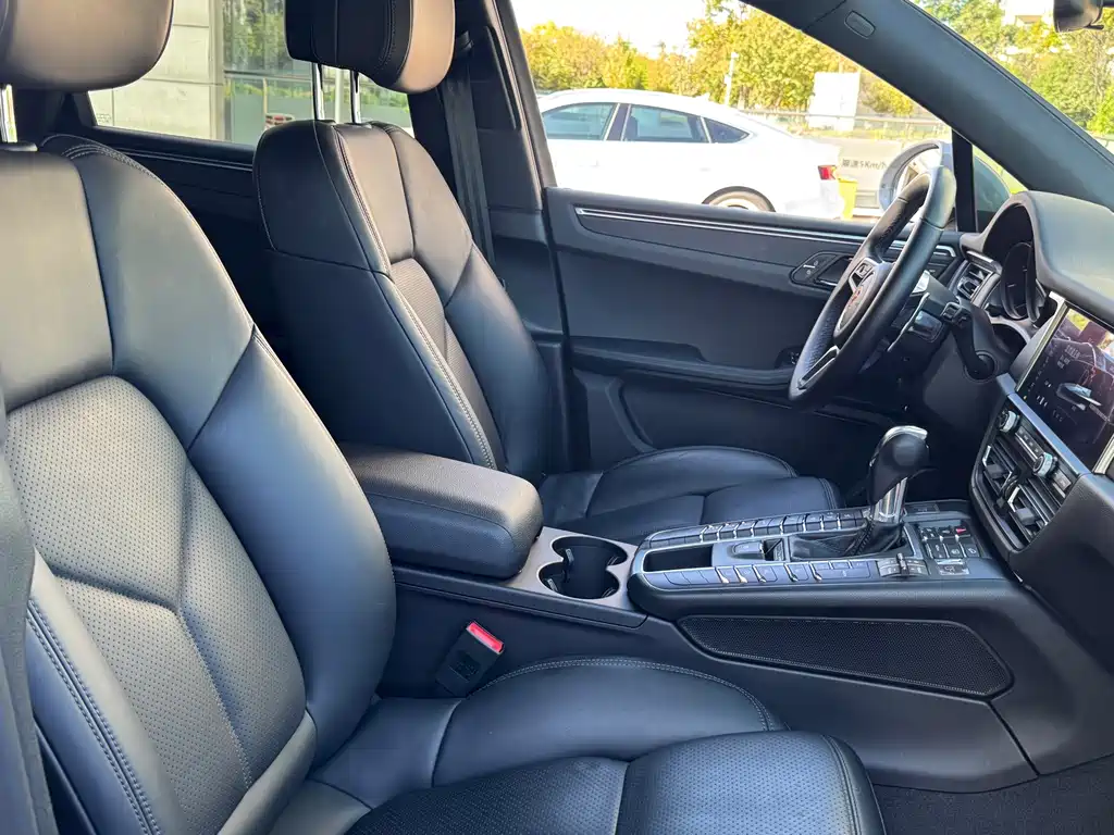 Porsche Macan — миниатюра 39