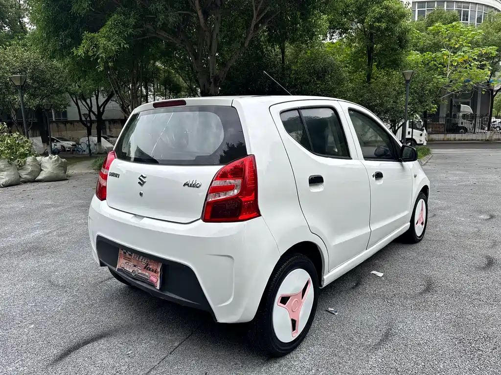 Suzuki Alto 2013 1.0L MT