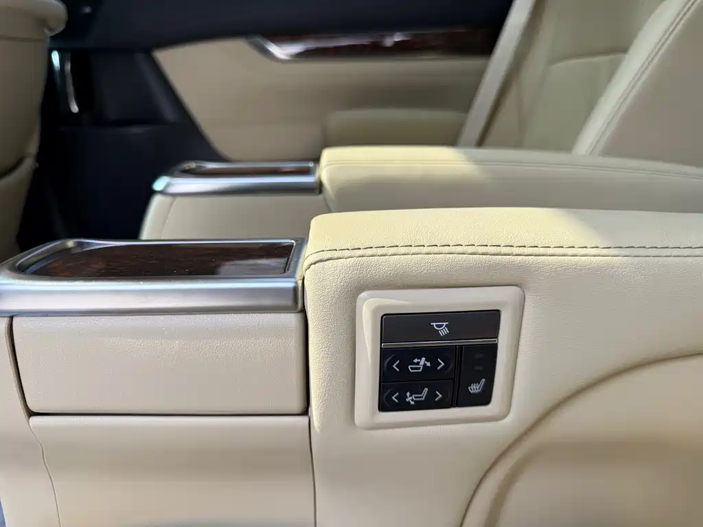 Toyota Alphard 2021 2.5L Luxury