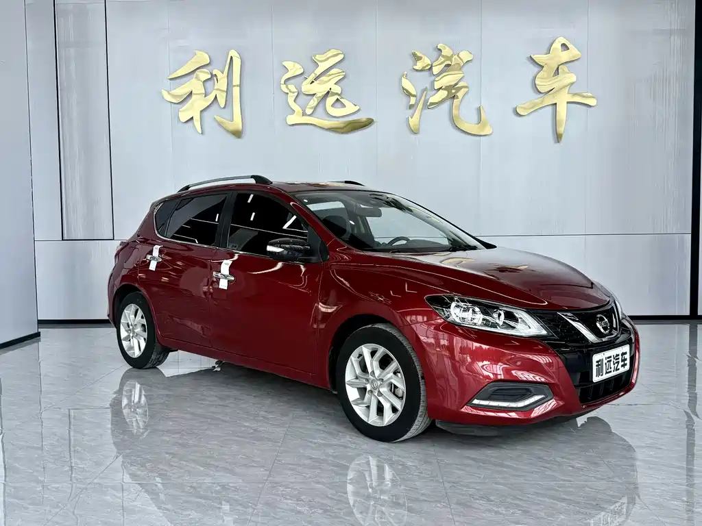 Nissan Tiida — миниатюра 2