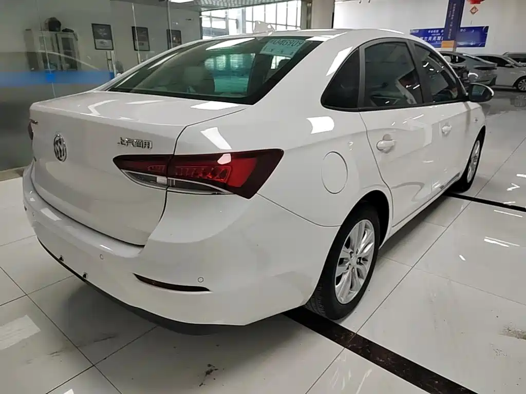 Buick Excelle — миниатюра 7