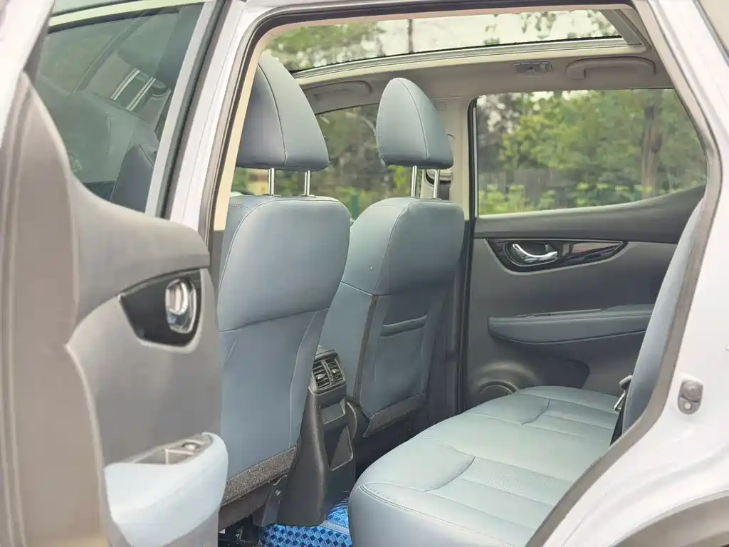 Nissan Qashqai — миниатюра 6