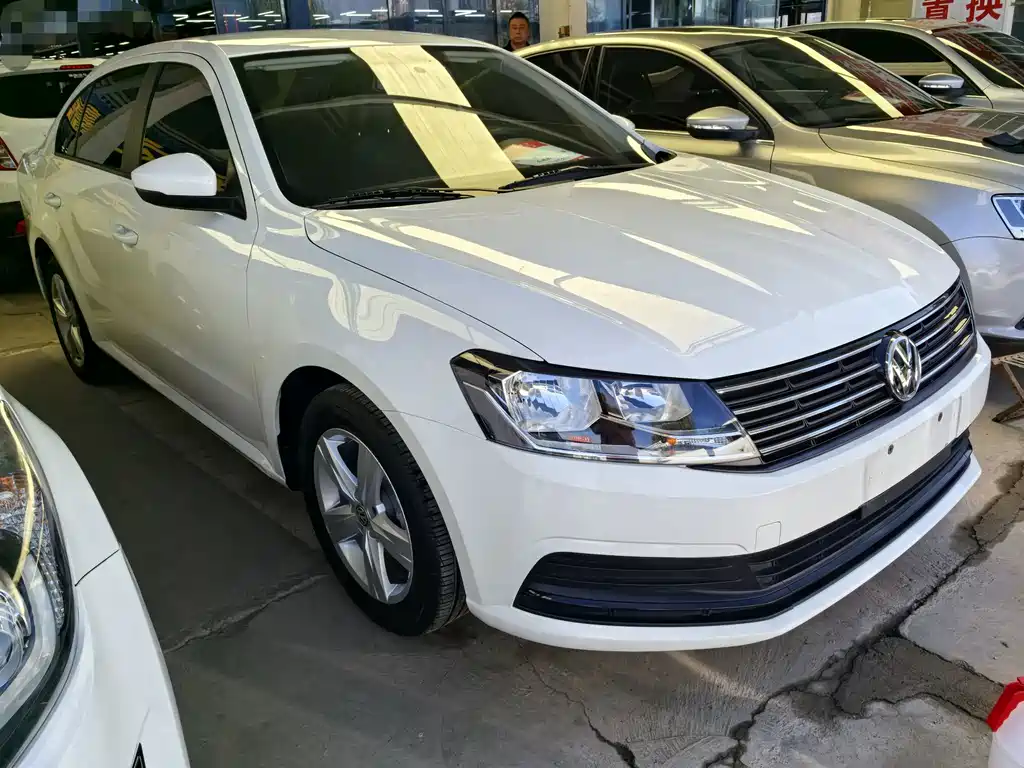 Volkswagen Lavida — миниатюра 3