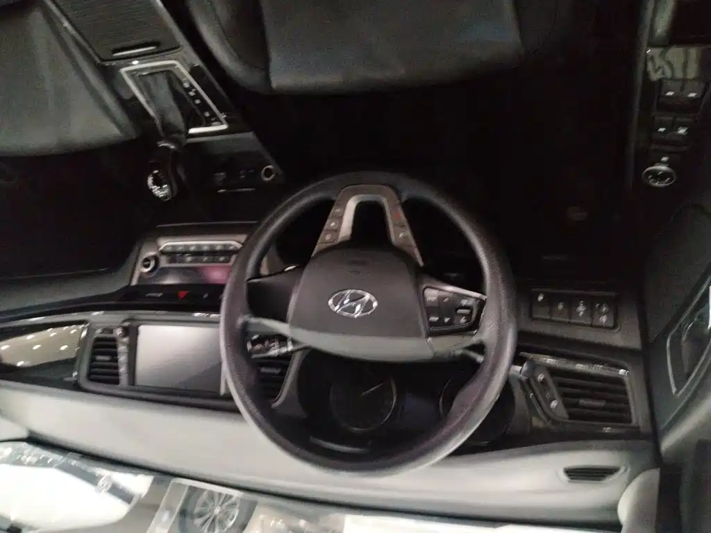 Hyundai Mistra — миниатюра 12