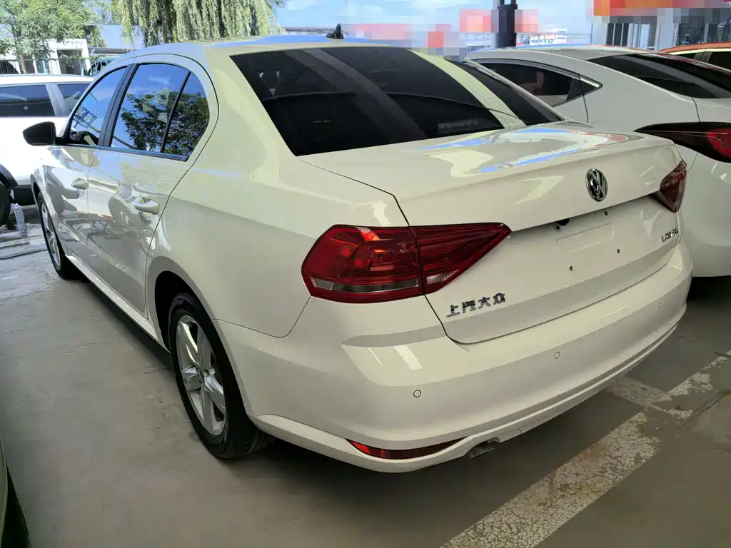 Volkswagen Lavida — миниатюра 4