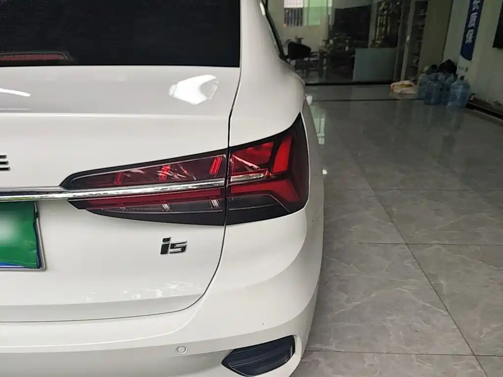 Roewe i5 — миниатюра 8