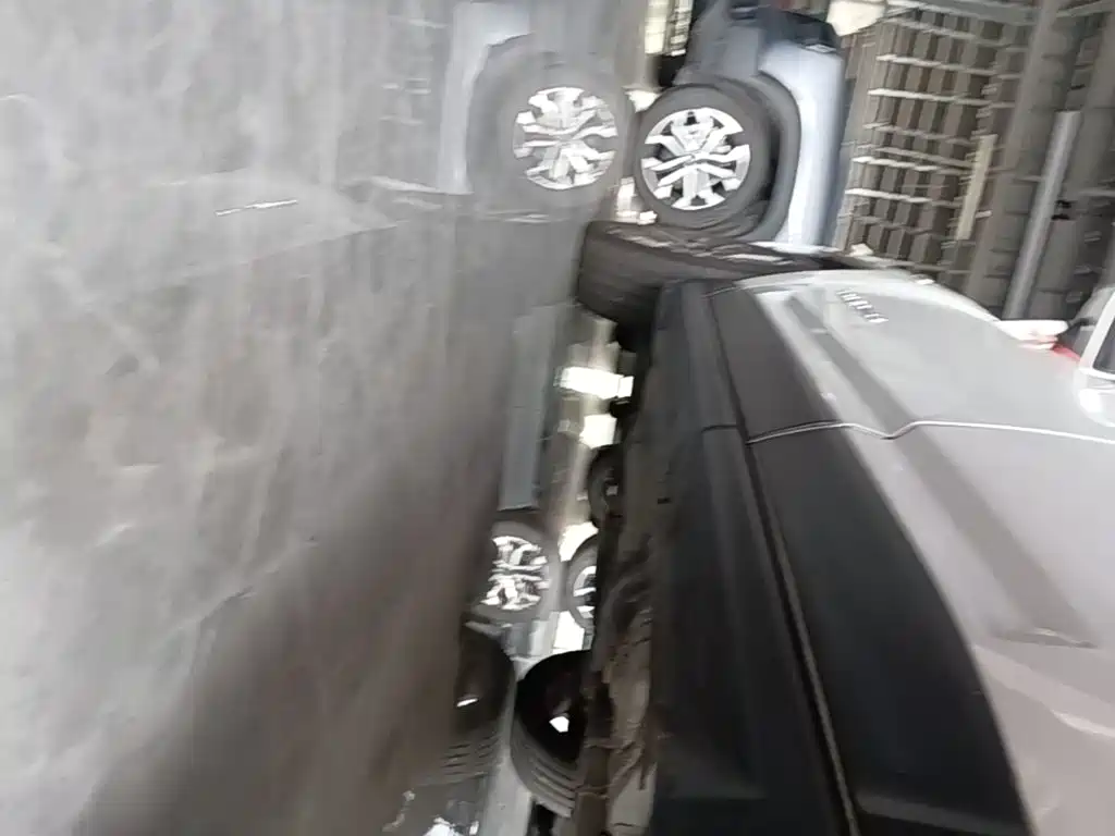 Jeep Compass (Import) — миниатюра 22