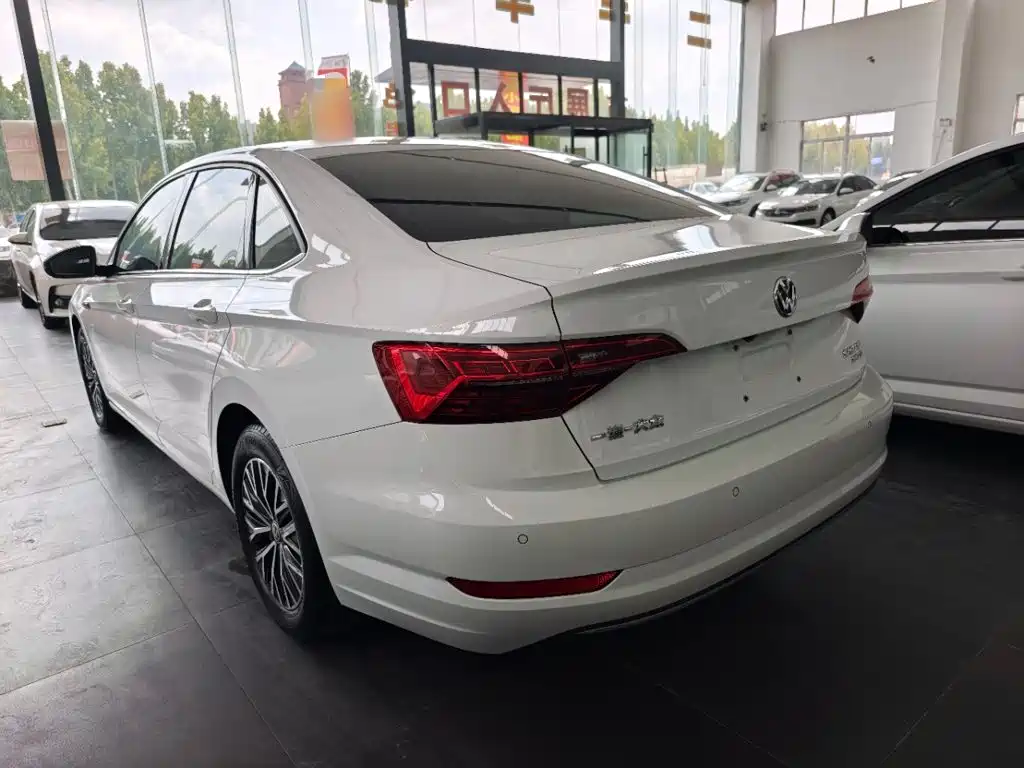 Volkswagen Sagitar — миниатюра 5