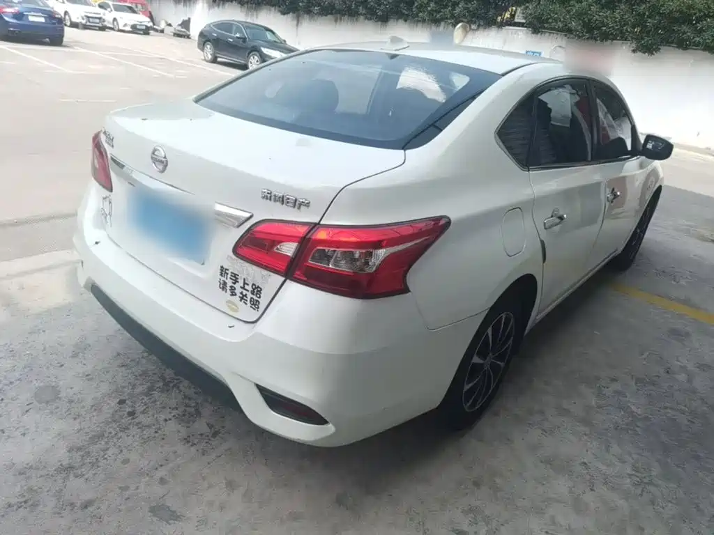 Nissan Sylphy — миниатюра 7