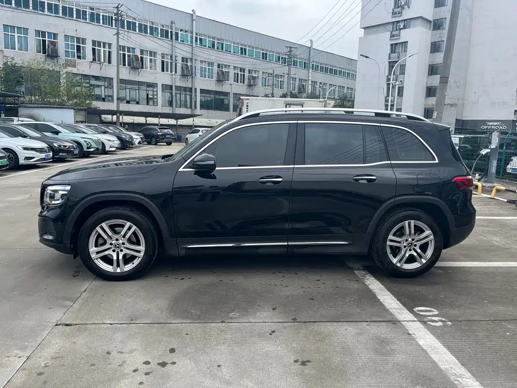 Mercedes-Benz GLB — миниатюра 2