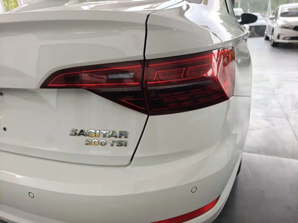 Volkswagen Sagitar — миниатюра 8