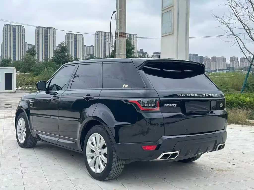 Land Rover Sport PHEV — миниатюра 9