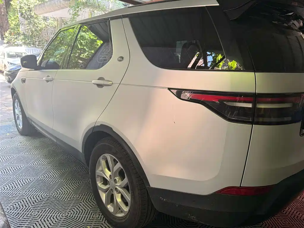 Land Rover Discovery 2020 3.0 SC V6 SE