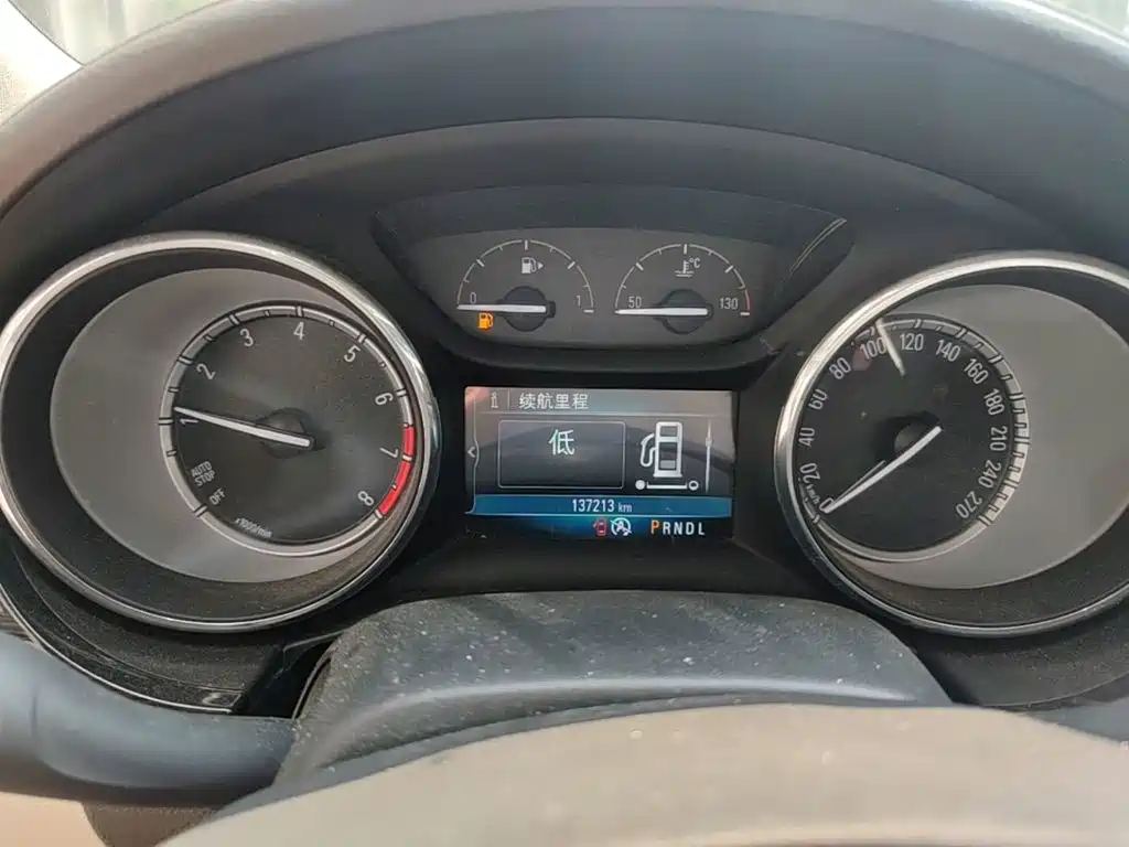Buick Verano — миниатюра 12