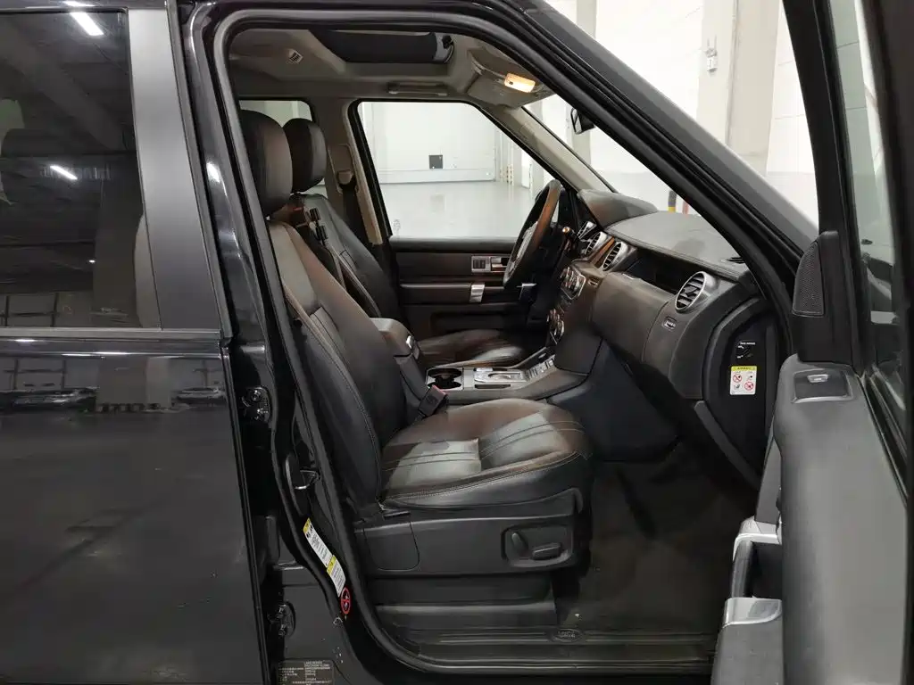 Land Rover Discovery — миниатюра 23