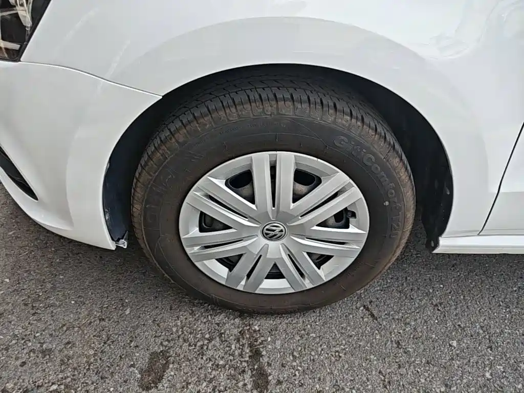 Volkswagen Polo — миниатюра 23