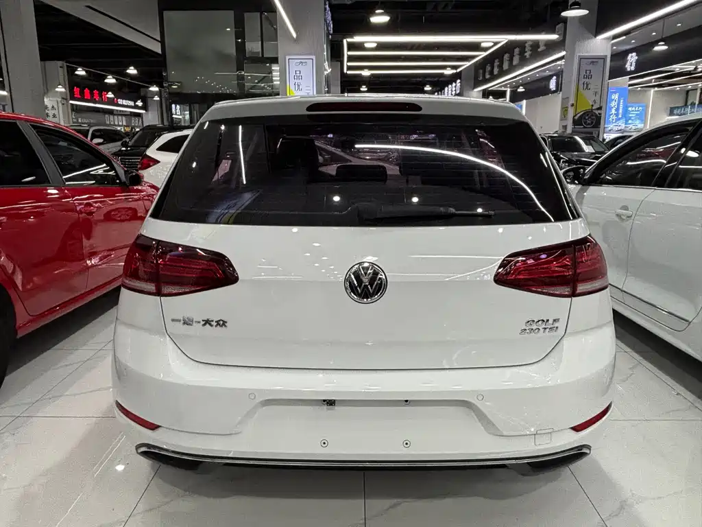 Volkswagen Golf — миниатюра 12