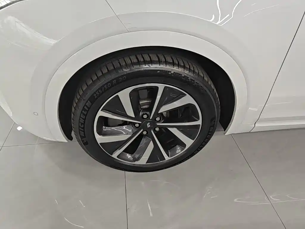 Li Auto Li ONE — миниатюра 23