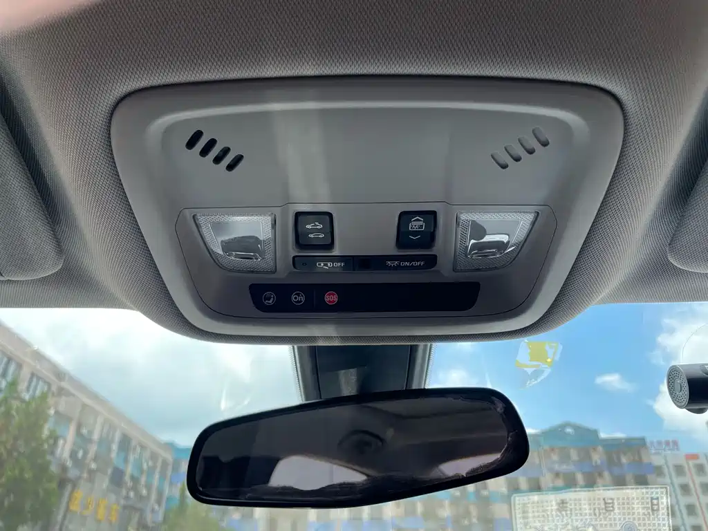 Chevrolet Malibu XL — миниатюра 18