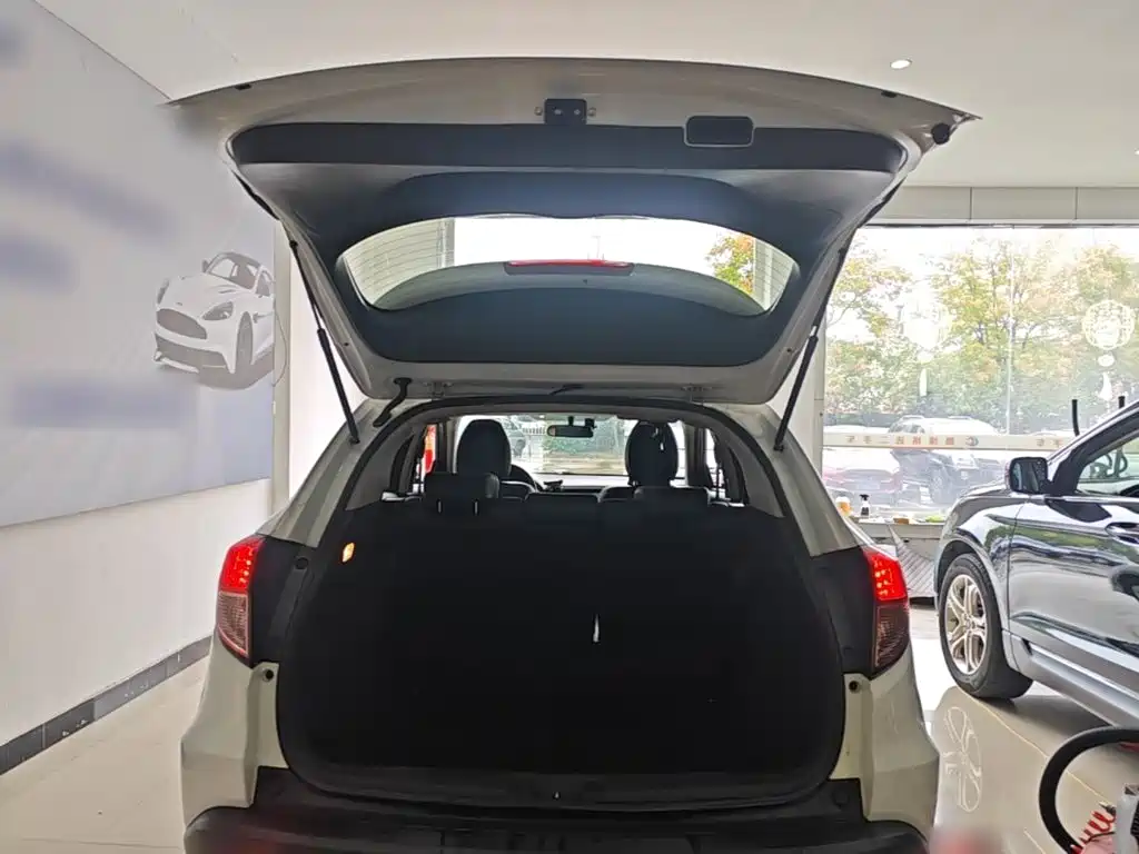 Honda Vezel — миниатюра 19