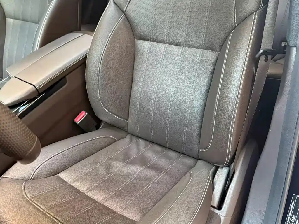 Mercedes-Benz GLE (Import) — миниатюра 8