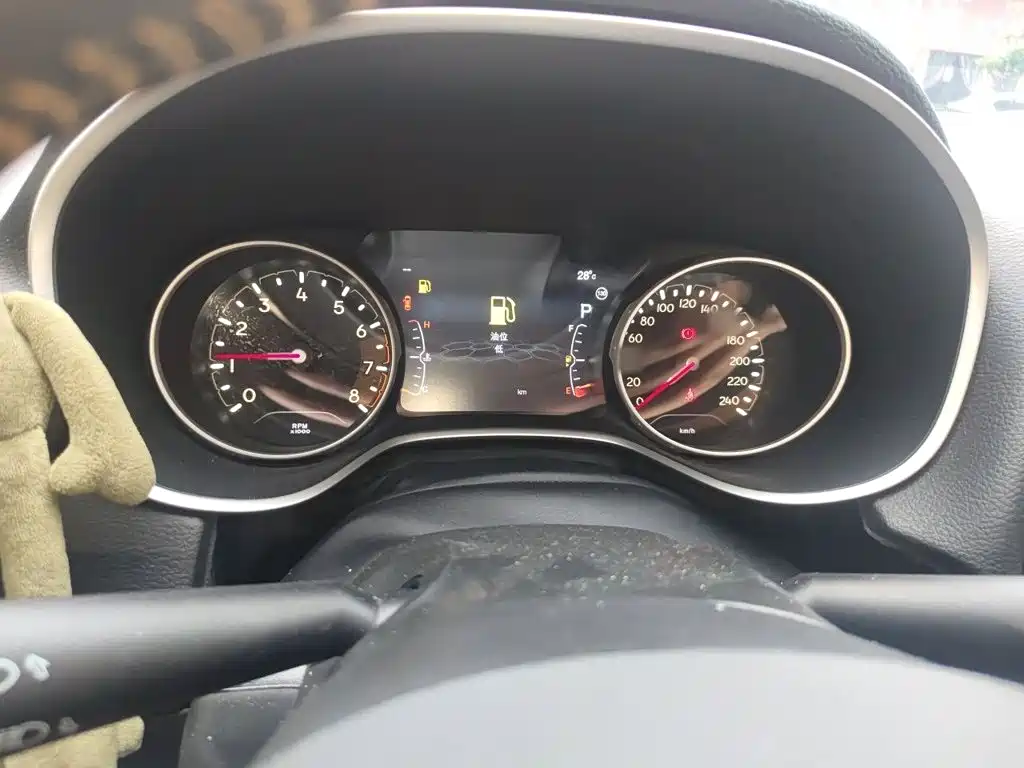 Jeep Compass — миниатюра 4